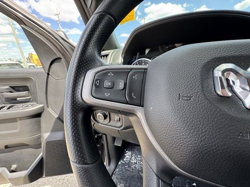 Used 2024 RAM 2500 Tradesman w/ Chrome Appearance Group image 22