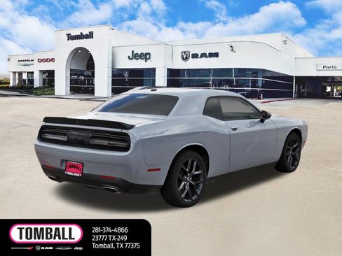 Used 2021 Dodge Challenger SXT w/ Blacktop Package RWD image 7