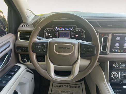 Used 2021 GMC Yukon XL Denali w/ Denali Ultimate Package AWD/4WD image 12