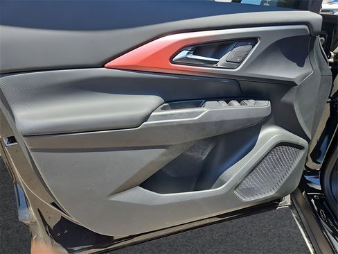 New 2025 Chevrolet Equinox EV RS w/ Convenience Package II image 18