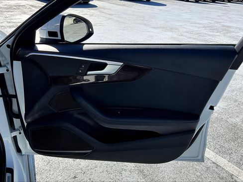 Used 2019 Audi A4 2.0T allroad Premium Plus w/ Premium Plus Package image 22