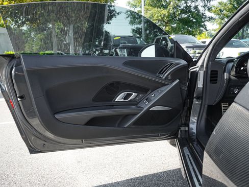 Used 2018 Audi R8 V10 plus AWD/4WD image 14