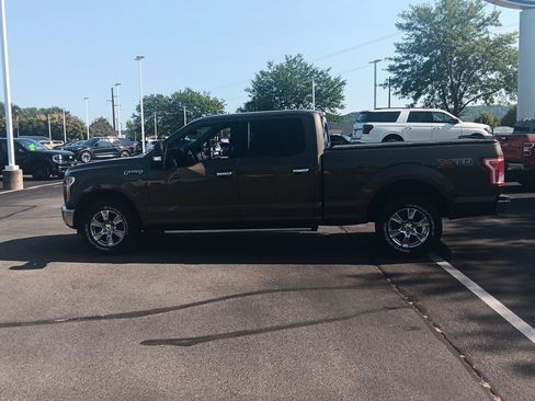 Used 2015 Ford F150 XLT w/ Equipment Group 302A Luxury AWD/4WD image 9