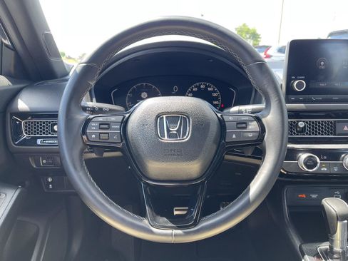 Used 2023 Honda Civic Sport image 6