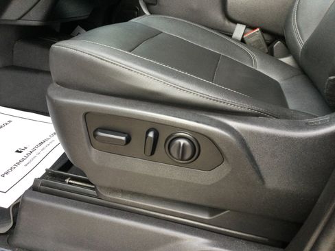 Used 2021 GMC Sierra 1500 SLT image 8