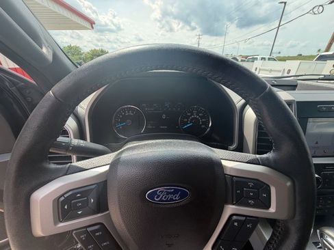 Used 2019 Ford F150 Lariat w/ Equipment Group 502A Luxury AWD/4WD image 14