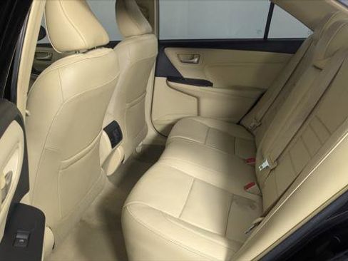 Used 2016 Toyota Camry XLE image 14