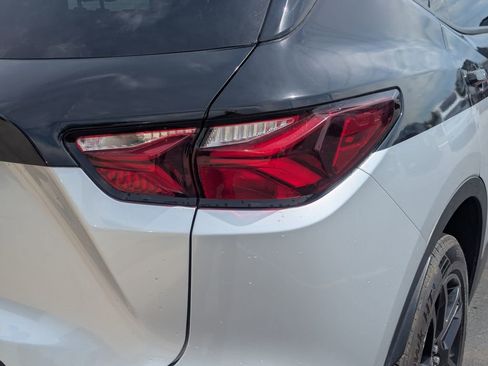 Used 2022 Chevrolet Blazer LT FWD image 5