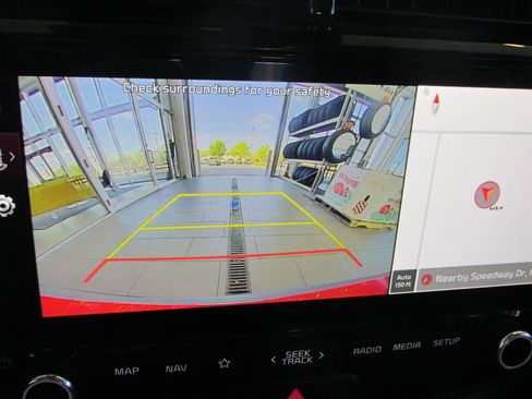 Used 2025 Kia Soul EX image 22