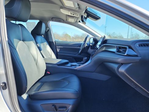 Used 2023 Toyota Camry XSE image 15