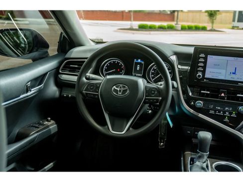 Used 2024 Toyota Camry LE FWD image 19