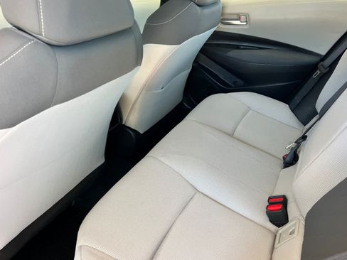 Certified 2020 Toyota Corolla LE FWD image 4