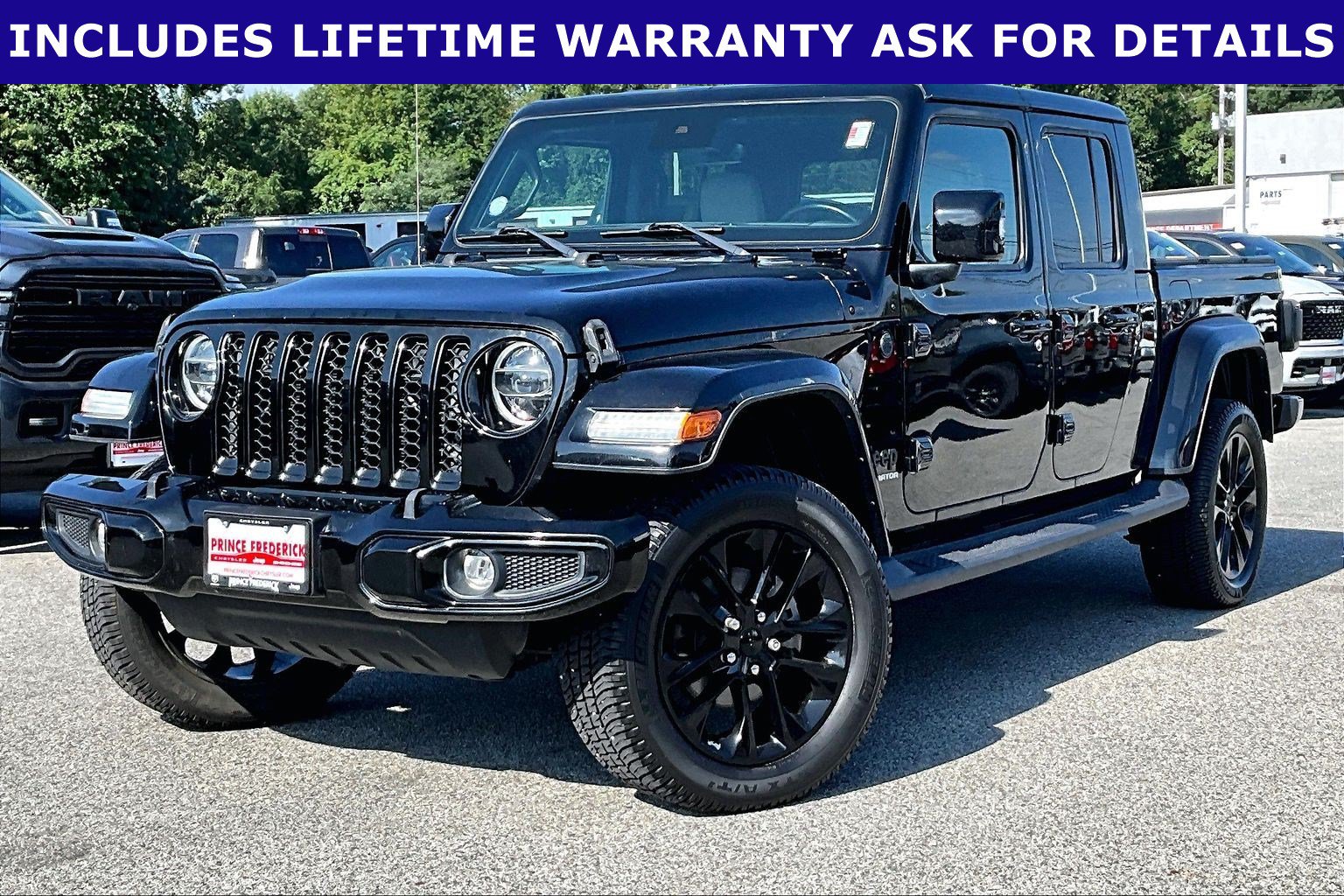 Used 2022 Jeep Gladiator Overland AWD/4WD image 3