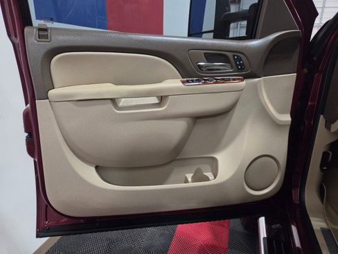 Used 2013 Chevrolet Silverado 2500 LTZ w/ LTZ Plus Package image 33