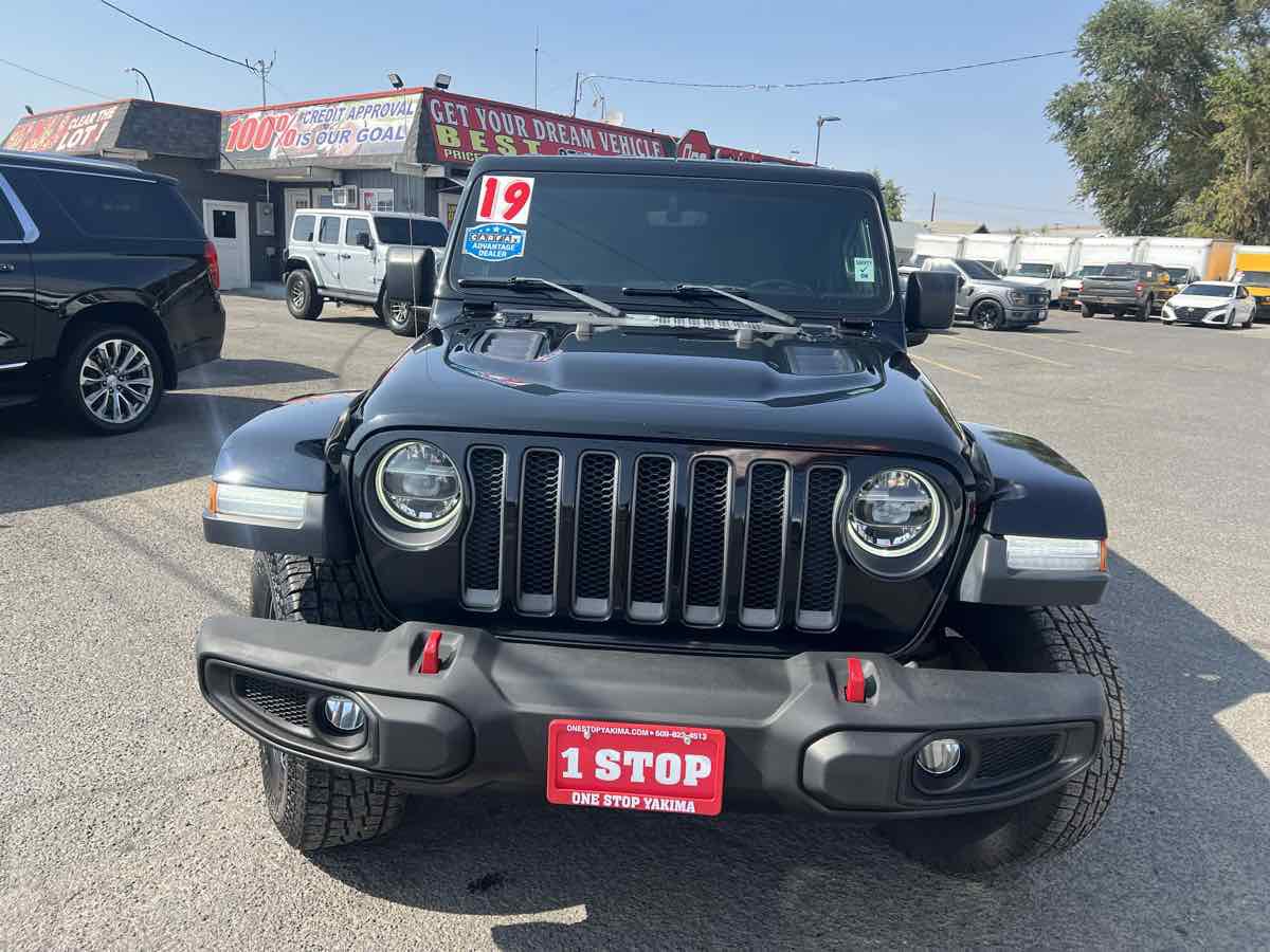 Used 2019 Jeep Wrangler Unlimited Rubicon AWD/4WD image 2