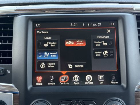 Used 2014 RAM 1500 Laramie image 22