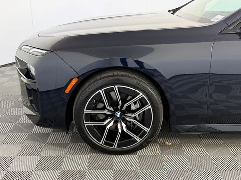 Used 2025 BMW 740i xDrive image 11