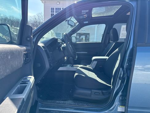Used 2012 Ford Escape XLT image 9