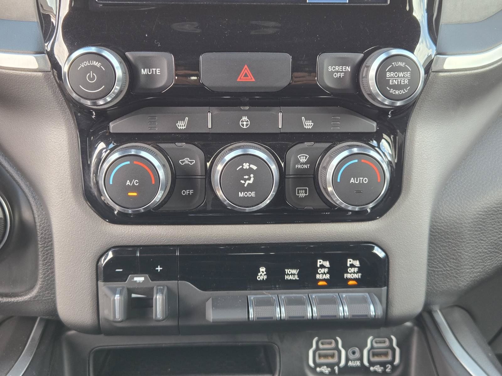 Used 2022 RAM 1500 Big Horn AWD/4WD image 13