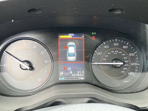 Used 2021 Subaru Crosstrek 2.0i Premium w/ Moonroof Package AWD/4WD image 14