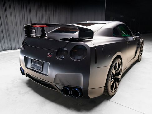 Used 2009 Nissan GT-R Premium AWD/4WD image 15