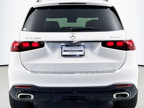 New 2026 Mercedes-Benz GLS 580 4MATIC image 3