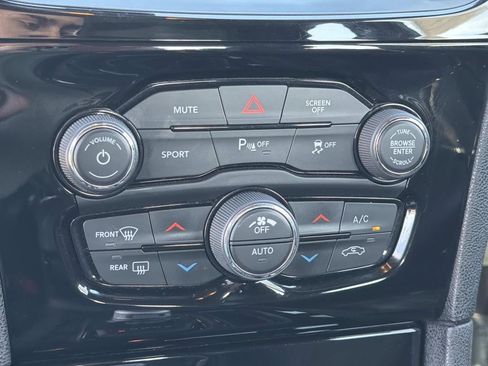 Used 2022 Chrysler 300 S image 15