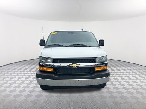 Used 2025 Chevrolet Express 3500 LT w/ LT Preferred Equipment Group RWD image 2