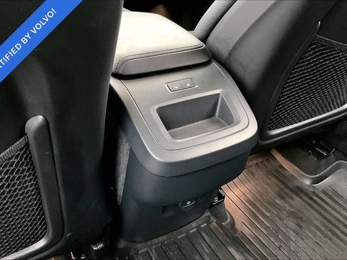 Certified 2024 Volvo XC60 B5 Plus w/ Protection Package Premier AWD/4WD image 31