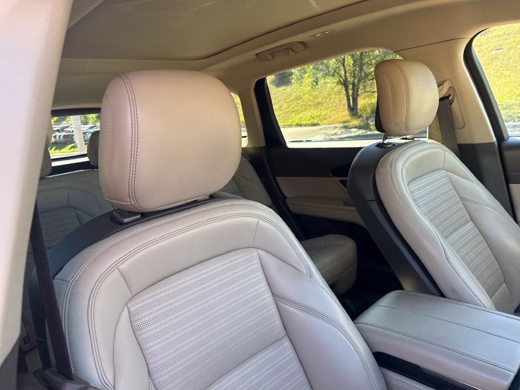 Used 2024 Lincoln Nautilus Reserve w/ Equipment Group 202A AWD/4WD image 33