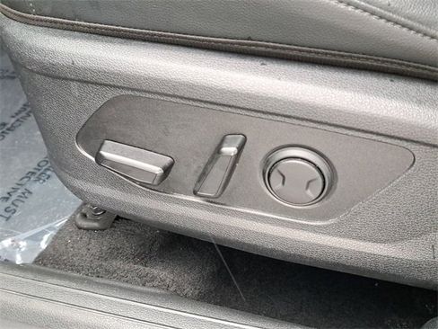 Used 2023 Kia Sportage EX image 19