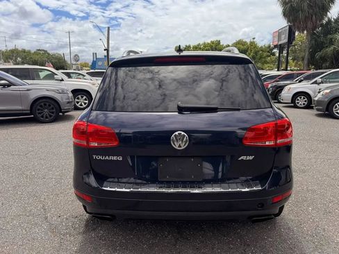 Used 2014 Volkswagen Touareg Sport AWD/4WD image 6