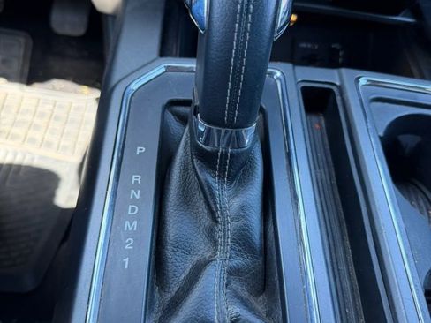 Used 2015 Ford F150 XLT w/ Equipment Group 302A Luxury AWD/4WD image 17