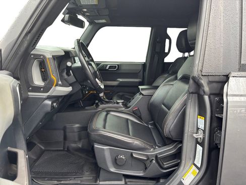 Used 2022 Ford Bronco Badlands image 14