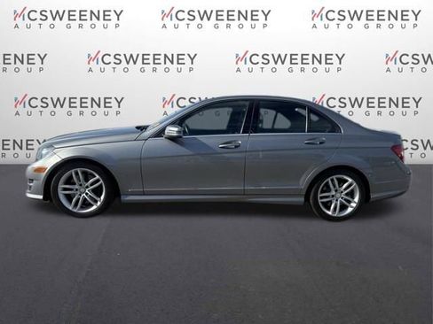 Used 2013 Mercedes-Benz C 300 4MATIC Sedan image 2