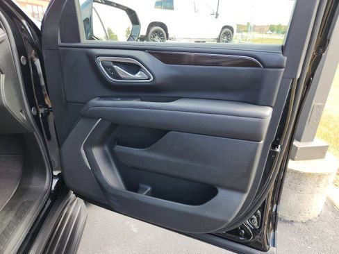 Used 2024 GMC Yukon SLE w/ Max Trailering Package image 24