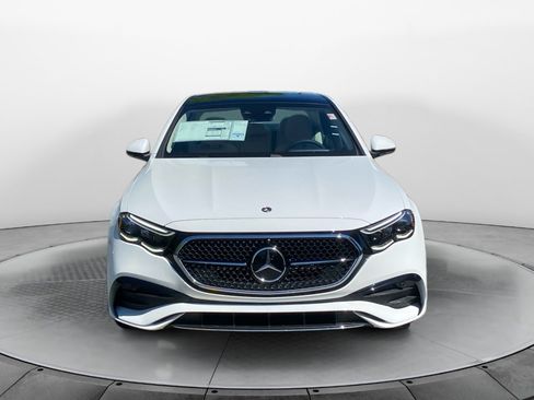 New 2026 Mercedes-Benz E 350 4MATIC Sedan image 2