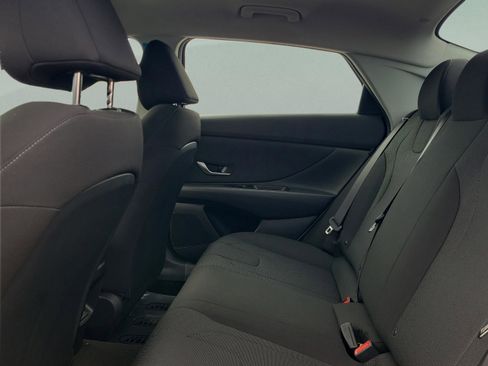 New 2026 Hyundai Elantra SE image 10