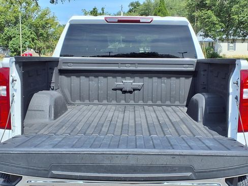 Used 2025 Chevrolet Silverado 1500 LTZ AWD/4WD image 7