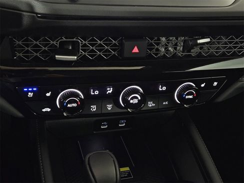 Used 2024 Honda Accord Touring image 15