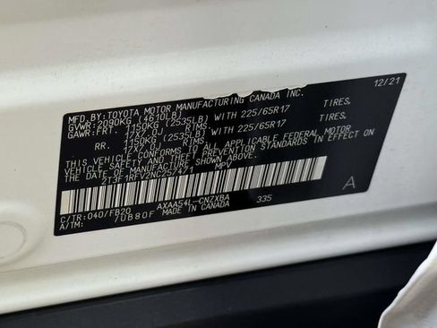 Used 2022 Toyota RAV4 LE AWD/4WD image 24