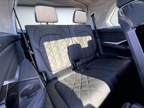 Used 2024 BMW X7 xDrive40i image 26