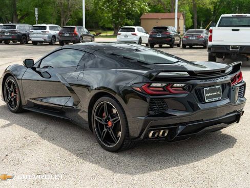Used 2020 Chevrolet Corvette Stingray Preferred Cpe w/ 2LT Preferred Equipment Group RWD image 13