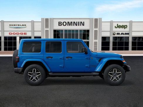 New 2025 Jeep Wrangler Sahara image 21