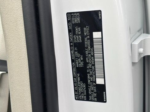 Used 2024 Volvo XC90 B6 Ultimate w/ Lounge Package image 23