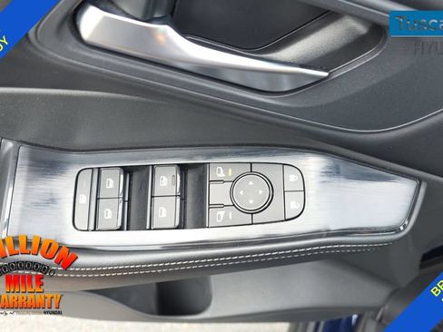 Used 2025 Nissan Rogue SV AWD/4WD image 13
