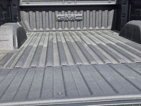 New 2026 GMC Sierra 1500 Elevation image 19