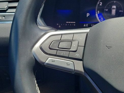 Used 2023 Volkswagen Tiguan SE FWD image 19