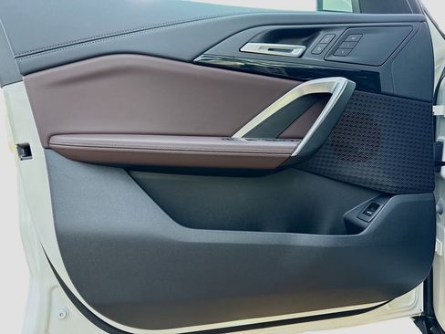 Used 2025 BMW X1 xDrive28i w/ Technology Package image 21