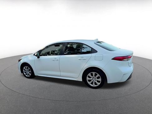 Used 2025 Toyota Corolla LE FWD image 10